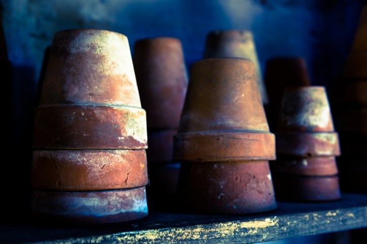 old-flower-pots-1447005002eHr.jpg